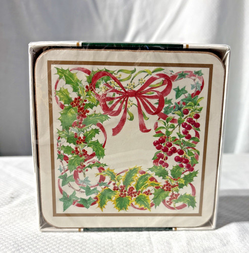 Royal table holly - holly, garland